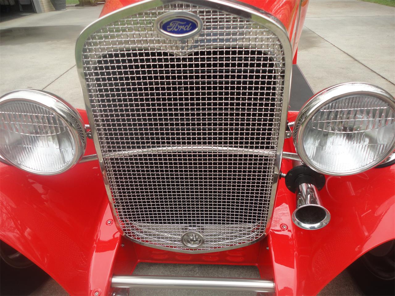 Ford-Coupe-1931-Fire-Red-Gray-27