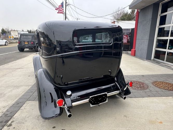 Ford-Coupe-1932-11