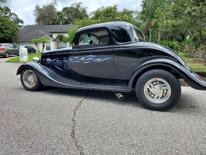 Ford-Coupe-1934-Black-1