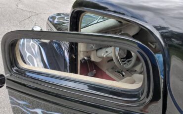 Ford-Coupe-1934-Black-4