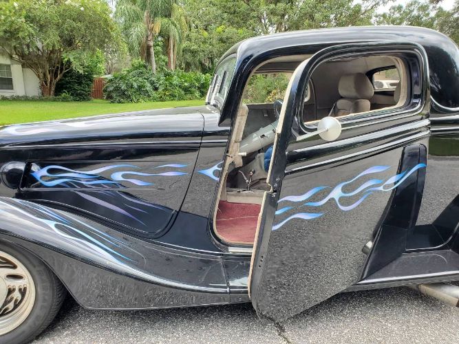 Ford-Coupe-1934-Black