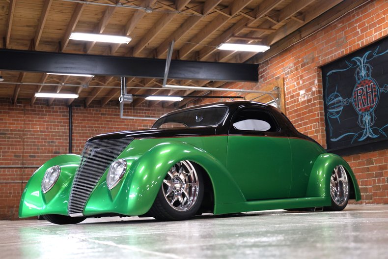 Ford-Coupe-1937-Gasser-Green-Metalli-Black-10