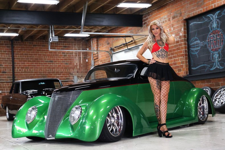 Ford-Coupe-1937-Gasser-Green-Metalli-Black-17
