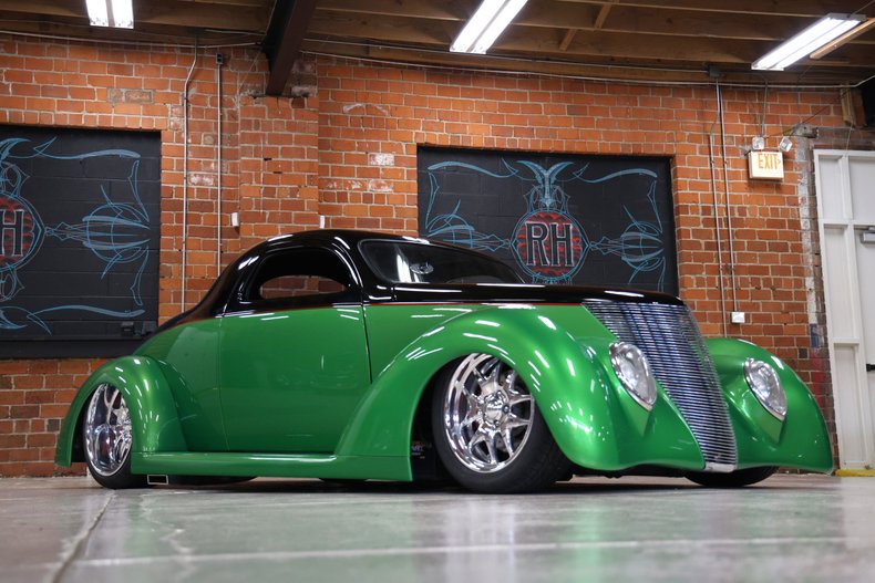 Ford-Coupe-1937-Gasser-Green-Metalli-Black-23