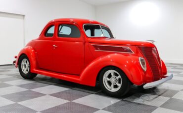 Ford-Coupe-1937-Red-Black
