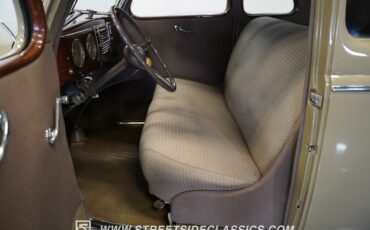 Ford-Coupe-1939-Folkstone-Gray-Tan-2