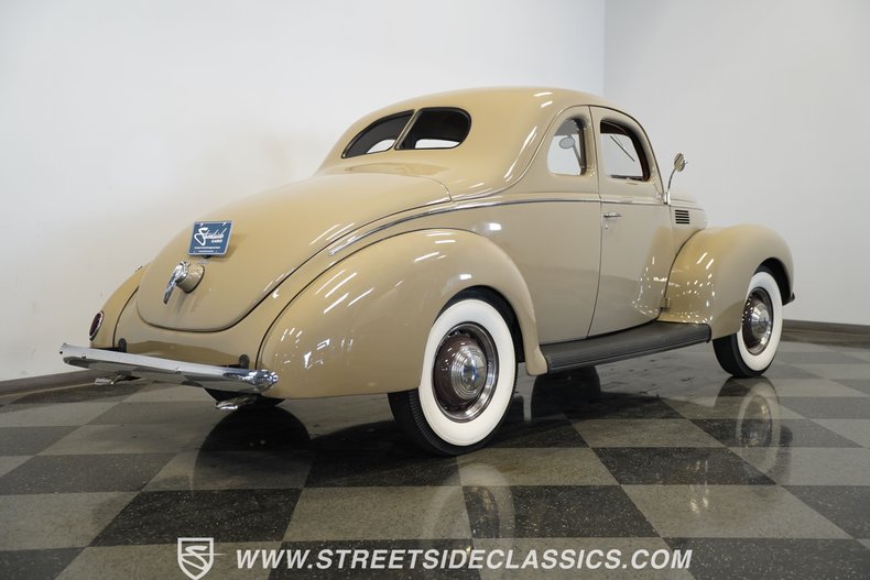 Ford-Coupe-1939-Folkstone-Gray-Tan-31