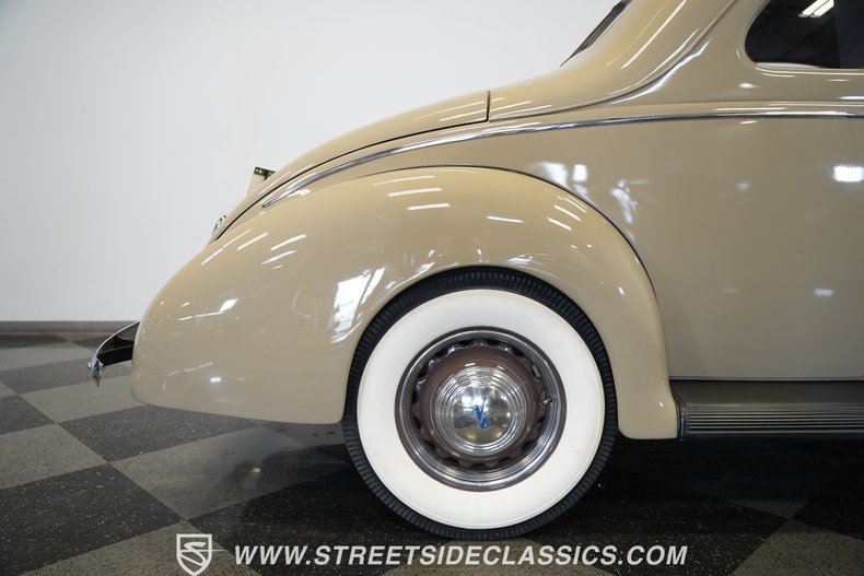 Ford-Coupe-1939-Folkstone-Gray-Tan-37