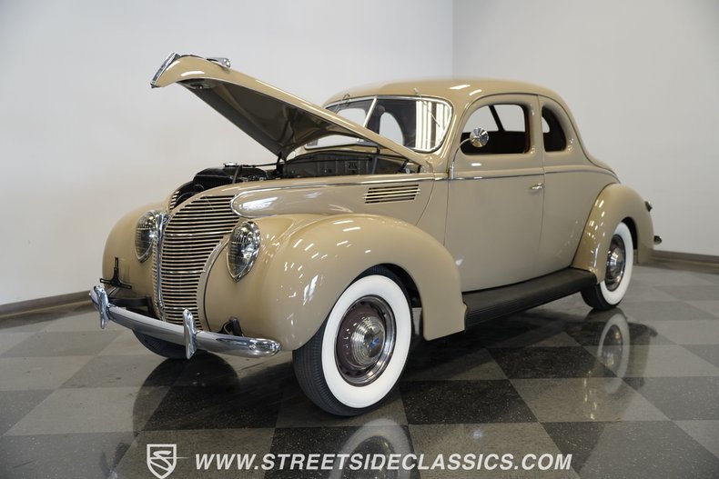 Ford-Coupe-1939-Folkstone-Gray-Tan-40