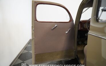 Ford-Coupe-1939-Folkstone-Gray-Tan-44