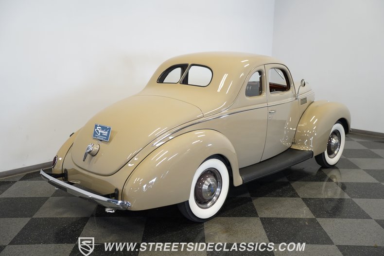 Ford-Coupe-1939-Folkstone-Gray-Tan-8