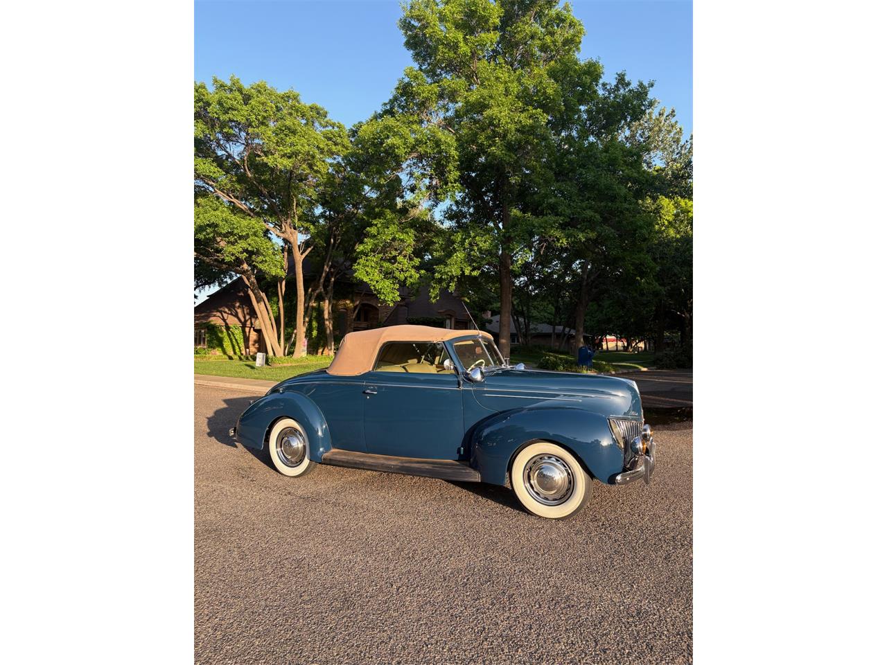 Ford-Coupe-1939-Navy-blue-Tan-32