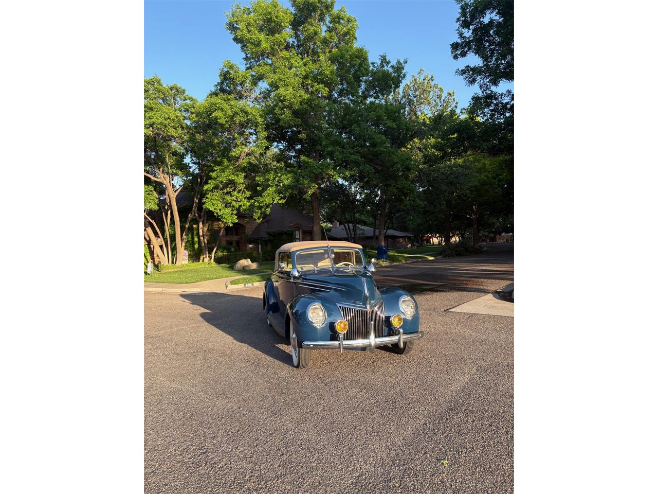 Ford-Coupe-1939-Navy-blue-Tan-33