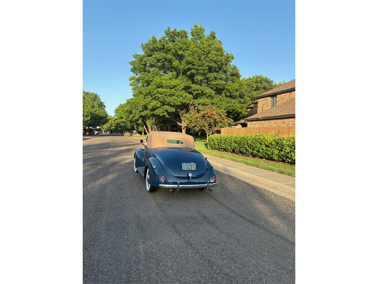 Ford-Coupe-1939-Navy-blue-Tan-42