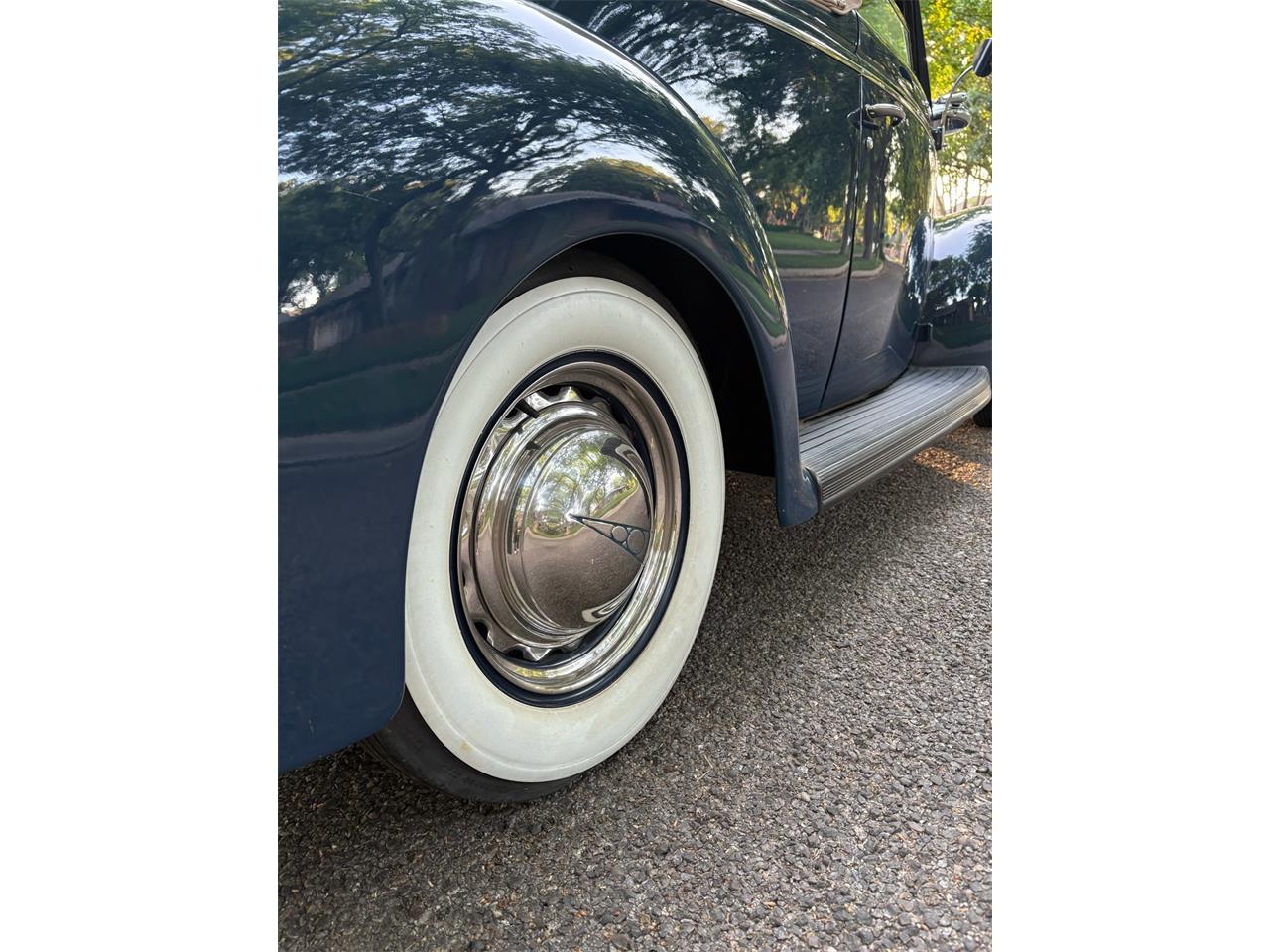 Ford-Coupe-1939-Navy-blue-Tan-54
