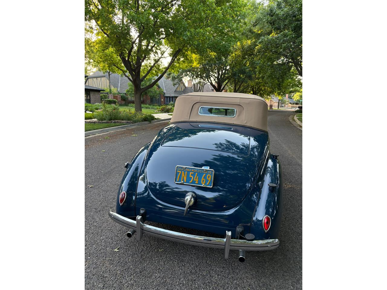 Ford-Coupe-1939-Navy-blue-Tan-9