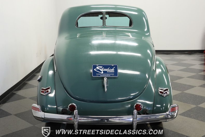 Ford-Coupe-1940-Antique-Green-Beige-10