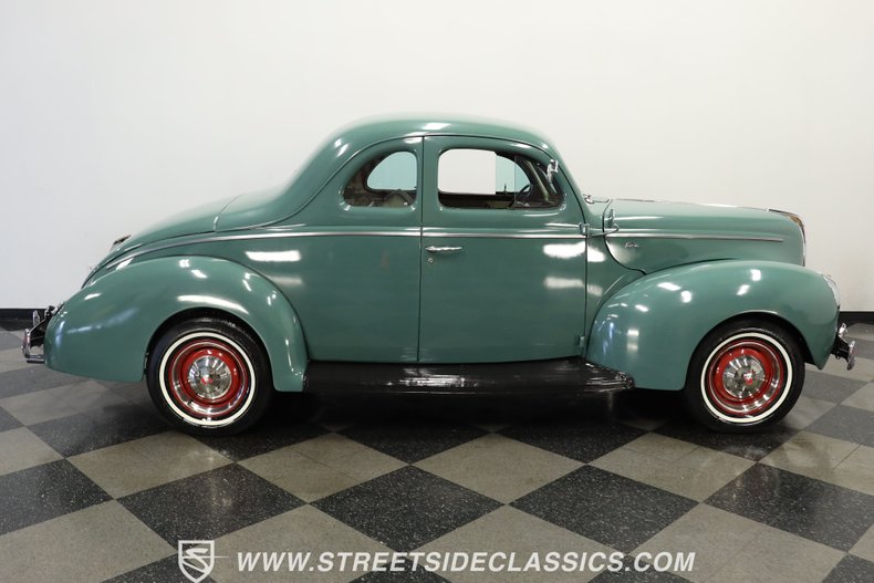 Ford-Coupe-1940-Antique-Green-Beige-12
