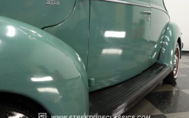 Ford-Coupe-1940-Antique-Green-Beige-23