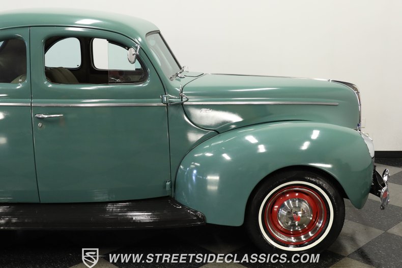 Ford-Coupe-1940-Antique-Green-Beige-30