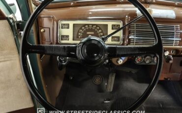 Ford-Coupe-1940-Antique-Green-Beige-34