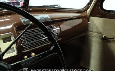 Ford-Coupe-1940-Antique-Green-Beige-37