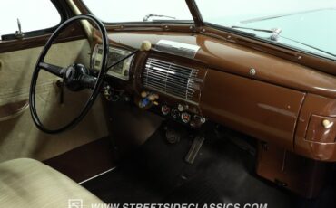 Ford-Coupe-1940-Antique-Green-Beige-43