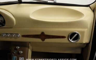 Ford-Coupe-1940-Black-Tan-18