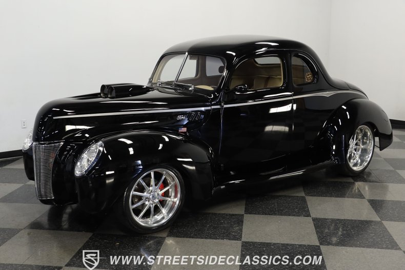 Ford-Coupe-1940-Black-Tan-2