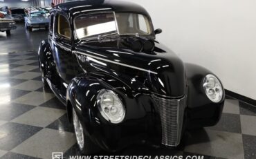 Ford-Coupe-1940-Black-Tan-26