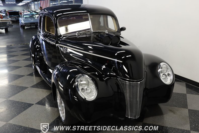 Ford-Coupe-1940-Black-Tan-26