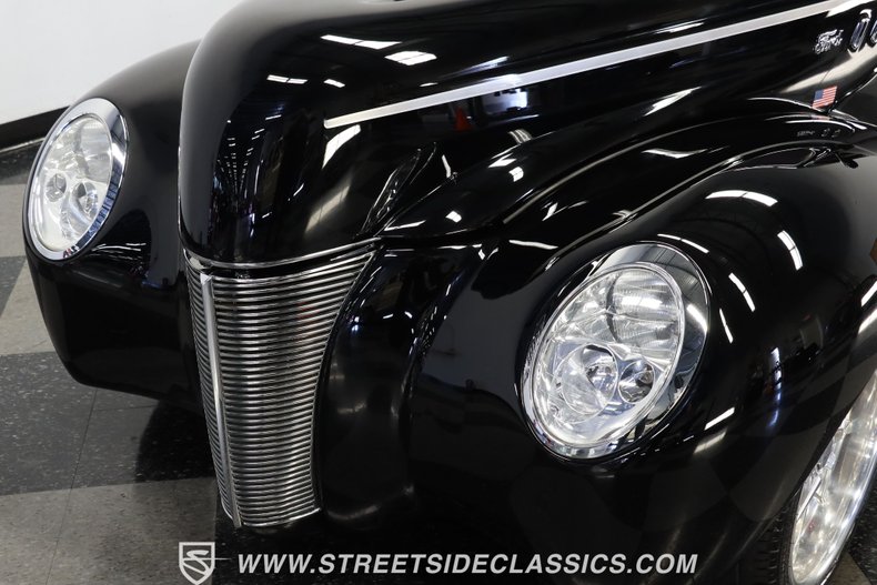 Ford-Coupe-1940-Black-Tan-28