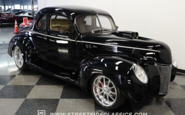 Ford-Coupe-1940-Black-Tan-3