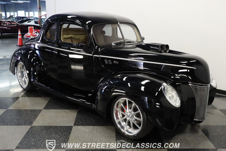 Ford-Coupe-1940-Black-Tan-3
