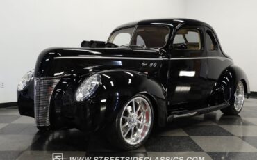 Ford-Coupe-1940-Black-Tan-31