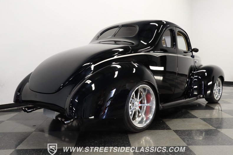 Ford-Coupe-1940-Black-Tan-36