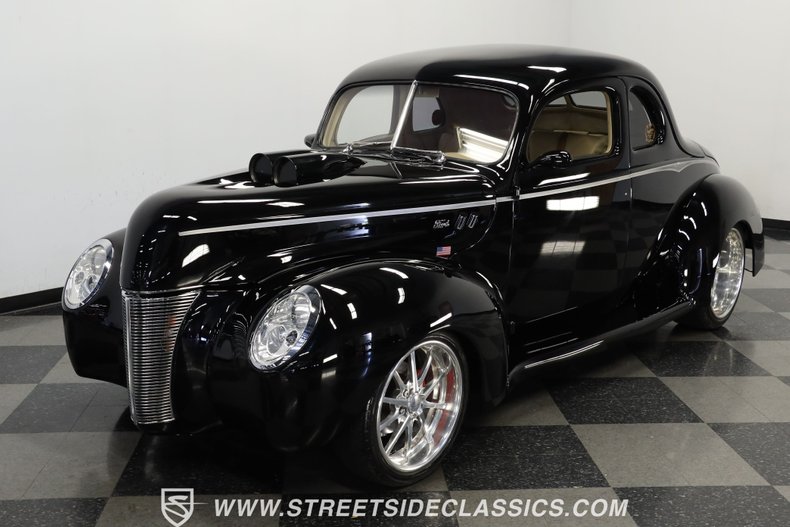 Ford-Coupe-1940-Black-Tan-4