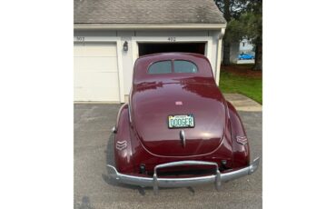 Ford-Coupe-1940-Burgundy-Beige-1