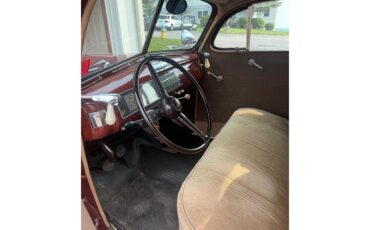 Ford-Coupe-1940-Burgundy-Beige-3