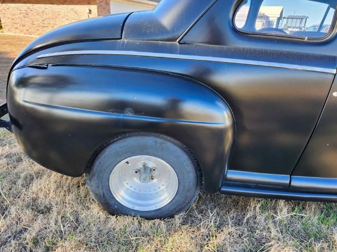 Ford-Coupe-1941-Black-13