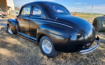 Ford-Coupe-1941-Black-15