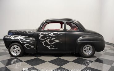 Ford-Coupe-1941-Matte-Black-Red-5