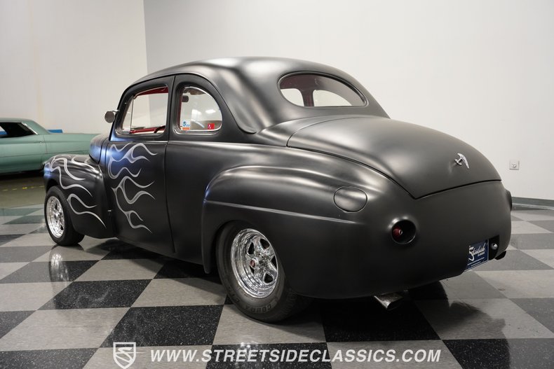 Ford-Coupe-1941-Matte-Black-Red-7