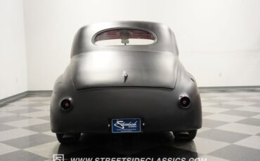 Ford-Coupe-1941-Matte-Black-Red-8