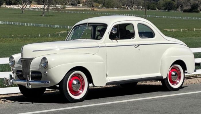 Ford-Coupe-1941