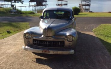 Ford-Coupe-1947-Silver-6
