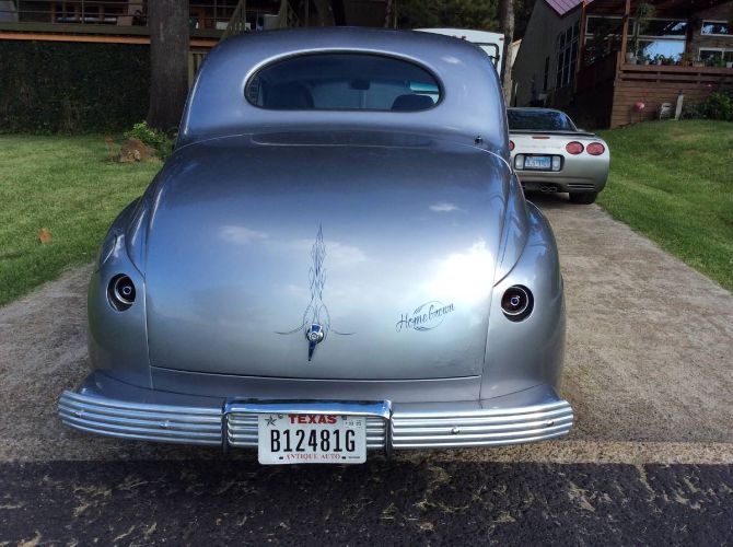 Ford-Coupe-1947-Silver-7