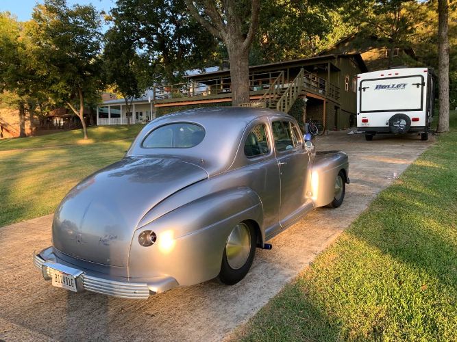 Ford-Coupe-1947-Silver-8