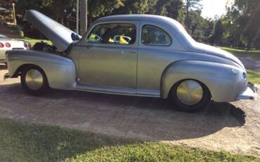 Ford-Coupe-1947-Silver-9