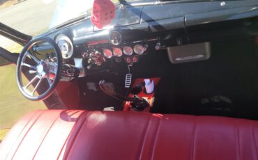 Ford-Coupe-1949-Primer-Red-and-Black-16